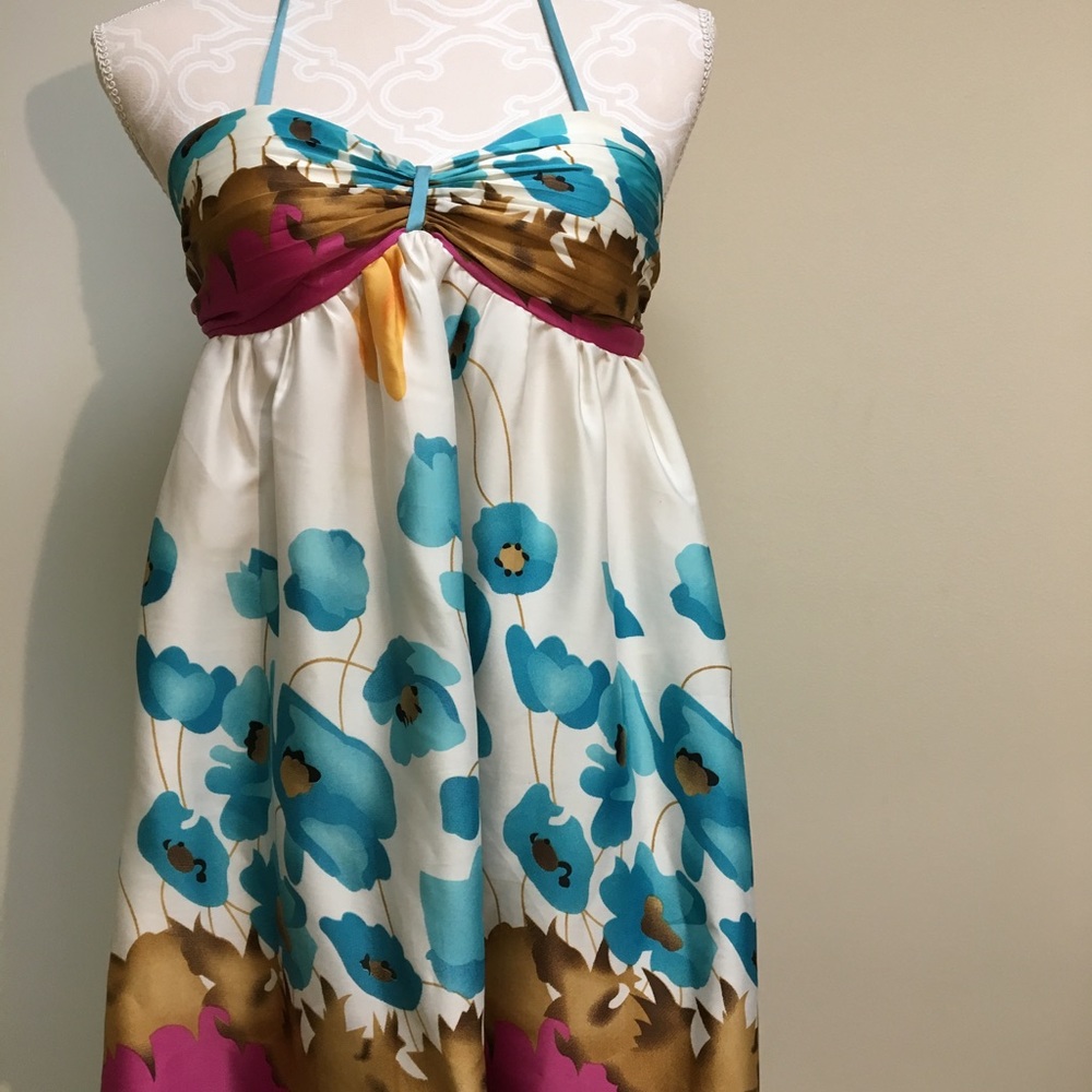 Flirty babydoll style halter dress EUC